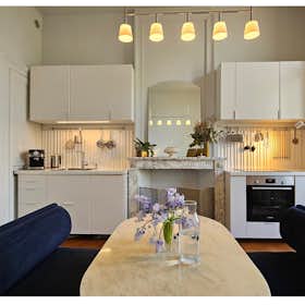 公寓 正在以 €1,200 的月租出租，其位于 Tourcoing, Avenue de la Marne