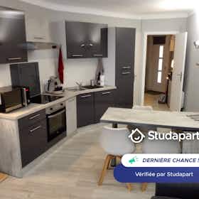Appartement te huur voor € 500 per maand in Canet-en-Roussillon, Avenue de la Méditerranée
