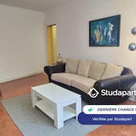 Apartament de închiriat pentru 620 EUR pe lună în Perpignan, Rue Grande la Real