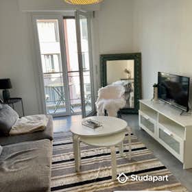 Apartment for rent for €890 per month in Cannes, Boulevard de la République