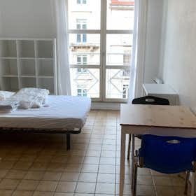 公寓 正在以 €530 的月租出租，其位于 Grenoble, Avenue Alsace-Lorraine