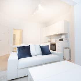 Apartment for rent for €1,250 per month in Brussels, Rue de Soignies
