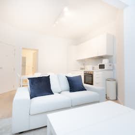 Wohnung zu mieten für 1.250 € pro Monat in Brussels, Rue de Soignies