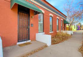 Casa en alquiler por $2,448 al mes en Denver, Elati St