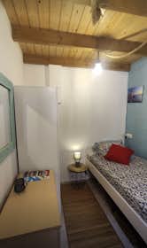 Privé kamer te huur voor € 420 per maand in Barcelona, Carrer de Sant Joan de Malta