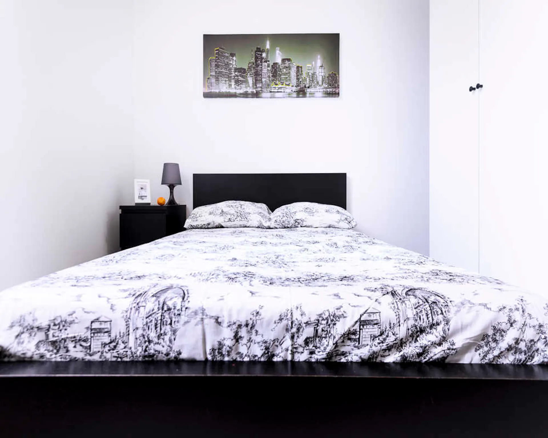 Via Ippodromo, Milan preview