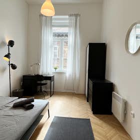 Privé kamer te huur voor HUF 168.876 per maand in Budapest, Wesselényi utca
