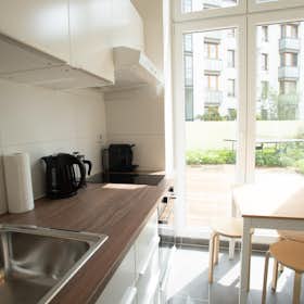 Appartement te huur voor € 1.211 per maand in Berlin, Landsberger Allee