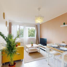 Apartamento for rent for € 1.575 per month in Oullins-Pierre-Bénite, Rue du Petit Revoyet