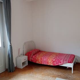 Отдельная комната сдается в аренду за 440 € в месяц в Trento, Via Regina Pacis