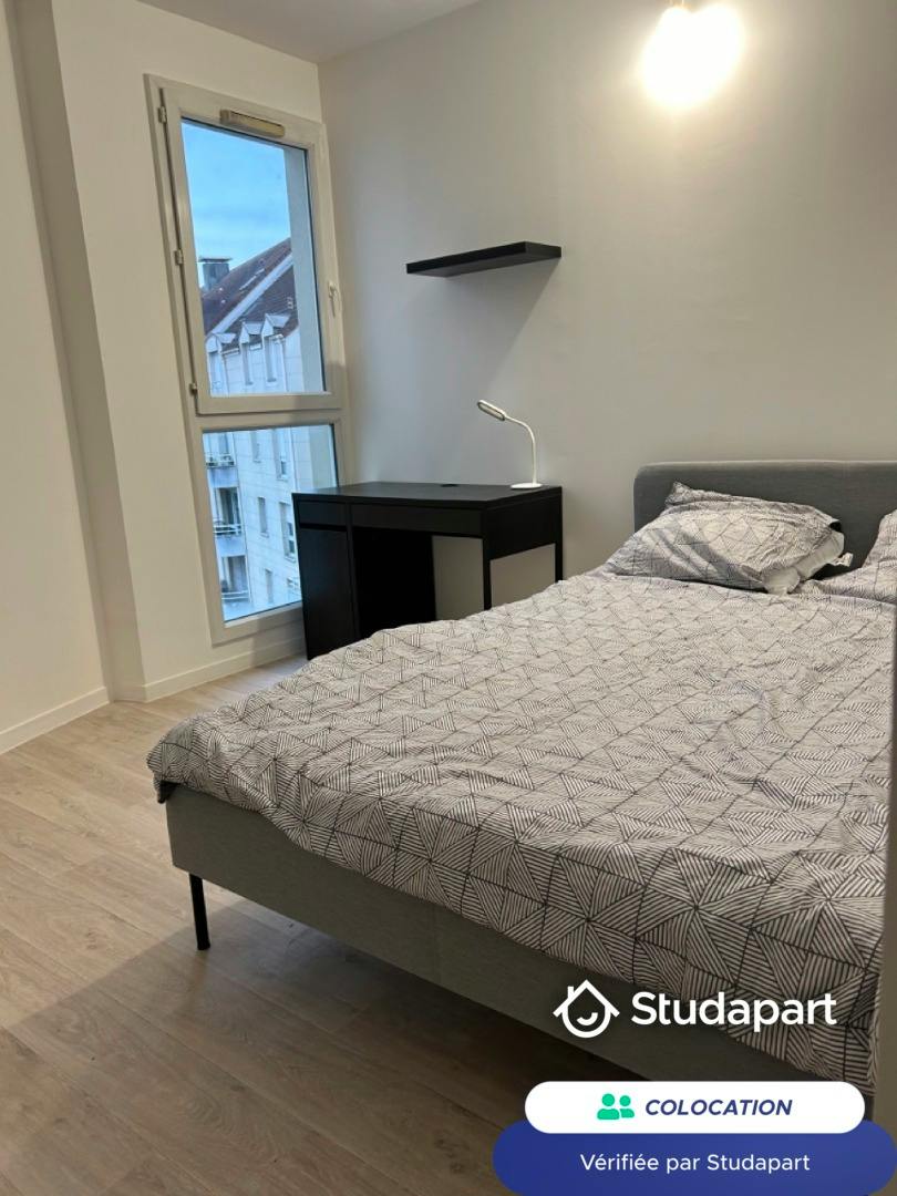 Voir la photo 1/10 du type room à Melun