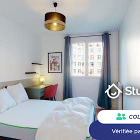 Private room for rent for €790 per month in Asnières-sur-Seine, Rue Émile Zola