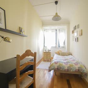 Private room for rent for €530 per month in Lisbon, Rua Actor Vale