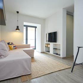 Studio for rent for €1,350 per month in Barcelona, Carrer de Larrard