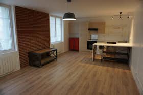 Studio for rent for €470 per month in Clermont-Ferrand, Rue Paul Diomède