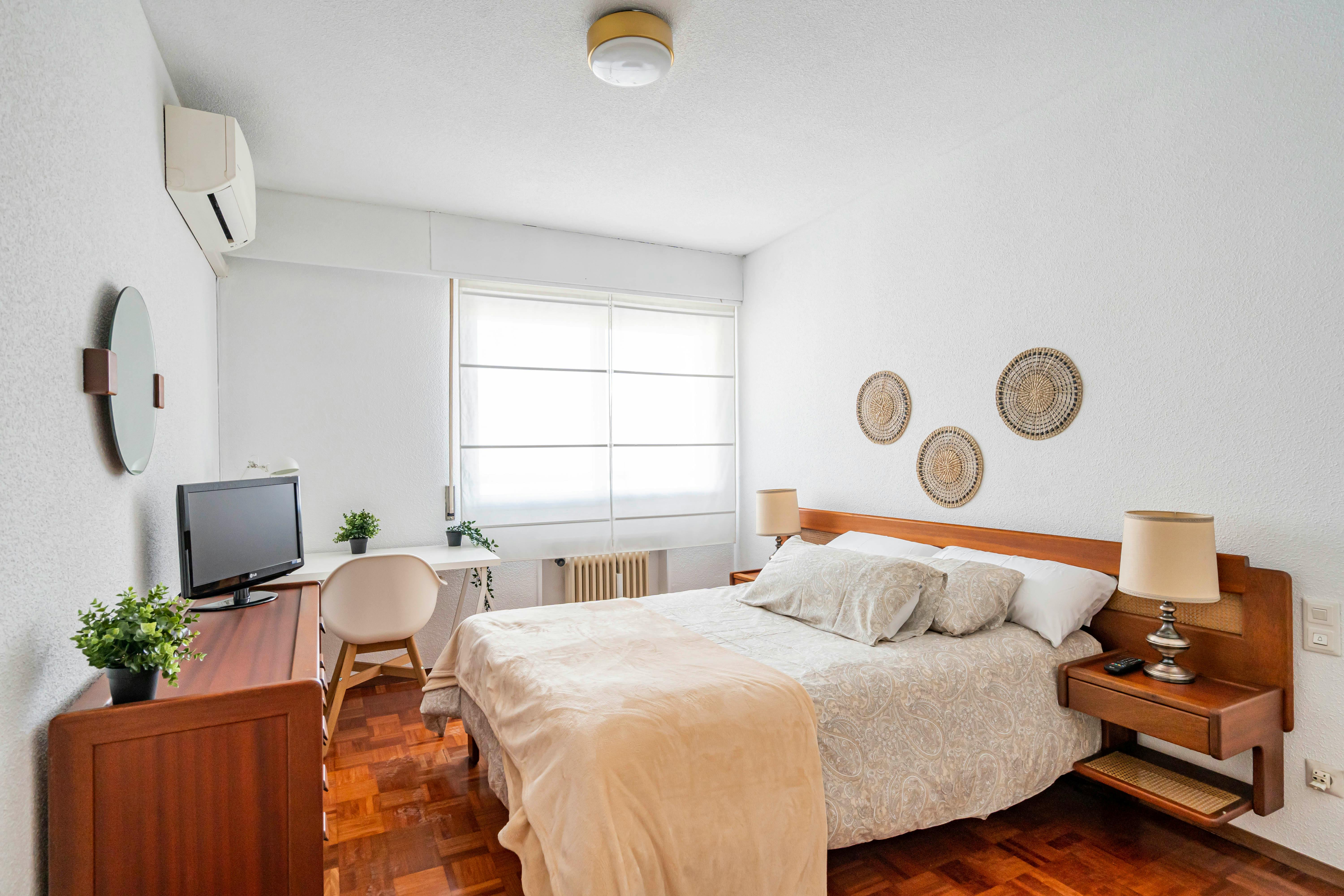 Avenida de los Toreros, Madrid preview