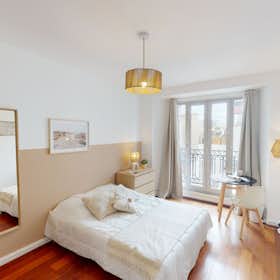 Private room for rent for €851 per month in Paris, Rue de Vouillé