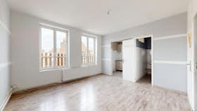 Appartement te huur voor € 730 per maand in Faches-Thumesnil, Rue Léon Gambetta