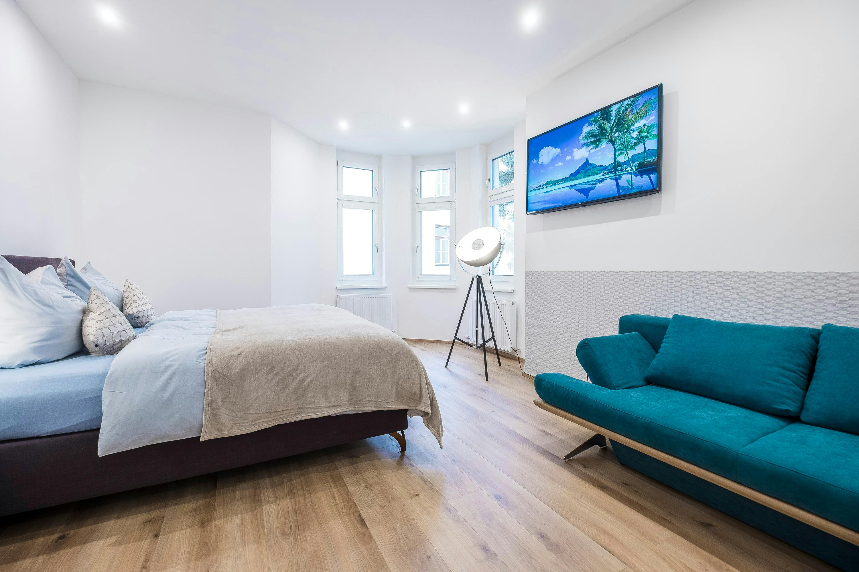 Apartment for rent for €4,000 per month in Innsbruck, Heiliggeiststraße