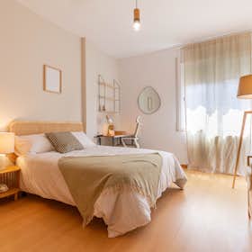 Private room for rent for €650 per month in Barcelona, Carrer de Rocafort