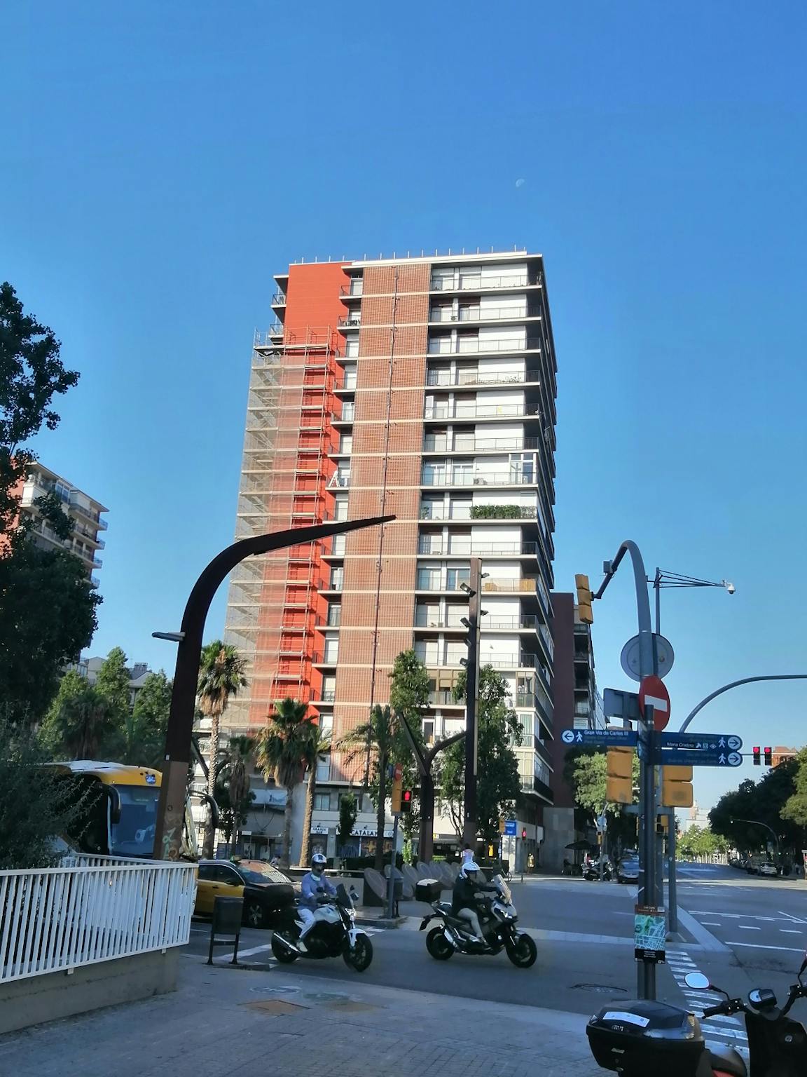 Gran Via de Carles III, Barcelona preview