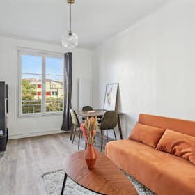 Apartment for rent for €1,680 per month in Aubervilliers, Avenue du Président Roosevelt