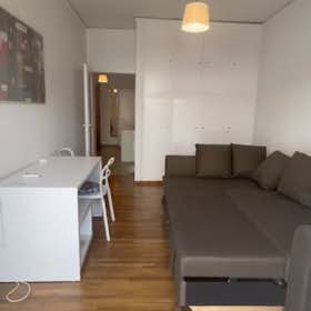 Studio for rent for €500 per month in Athens, Thiras
