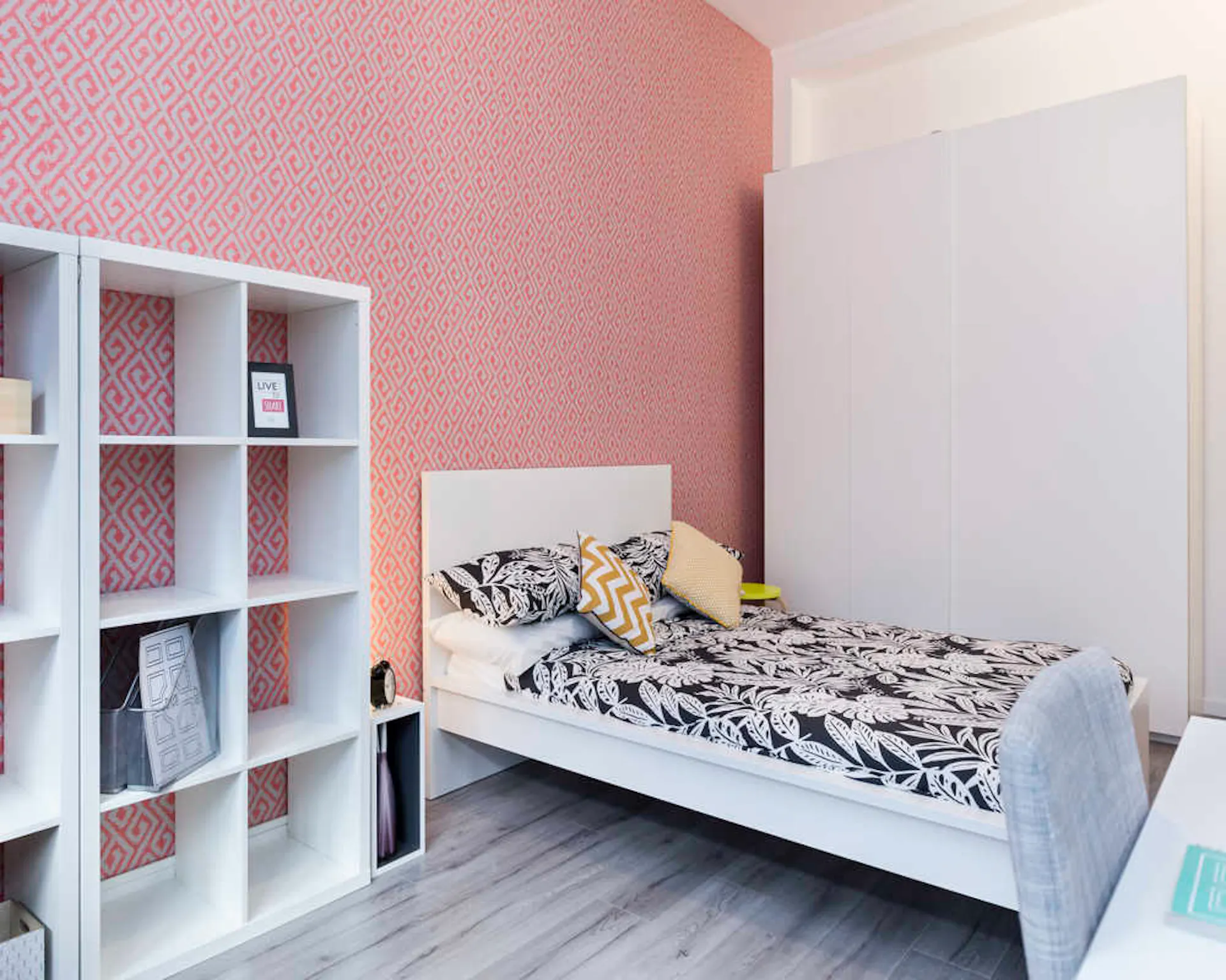 Via Guglielmo Röntgen, Milan preview