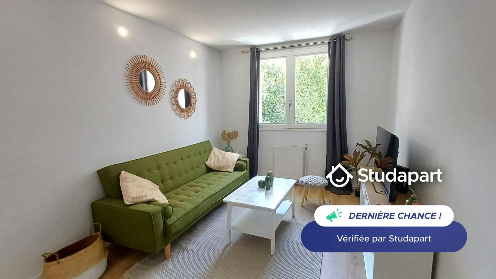 Apartment for rent for €1,490 per month in Grenoble, Rue Docteur Hermite