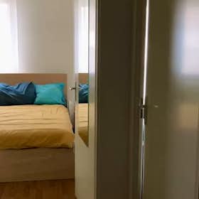 Apartment for rent for €740 per month in Rouen, Boulevard Jean Jaurès
