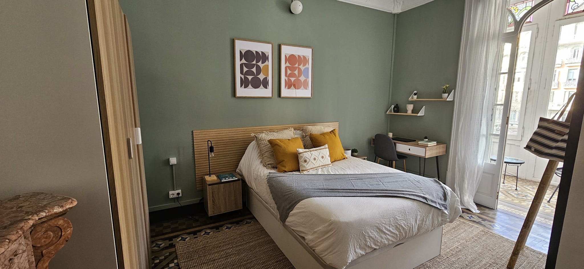 Rambla de Catalunya, Barcelona preview