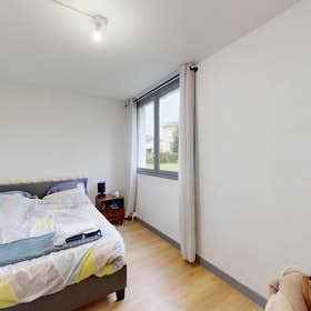Stanza privata for rent for 400 € per month in Poitiers, Rue du Lieutenant-Colonel Biraud