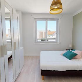 Private room for rent for €546 per month in Villeurbanne, Avenue Marc Sangnier