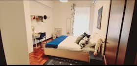 Apartamento en alquiler por 1200 € al mes en Rome, Via Val Santerno