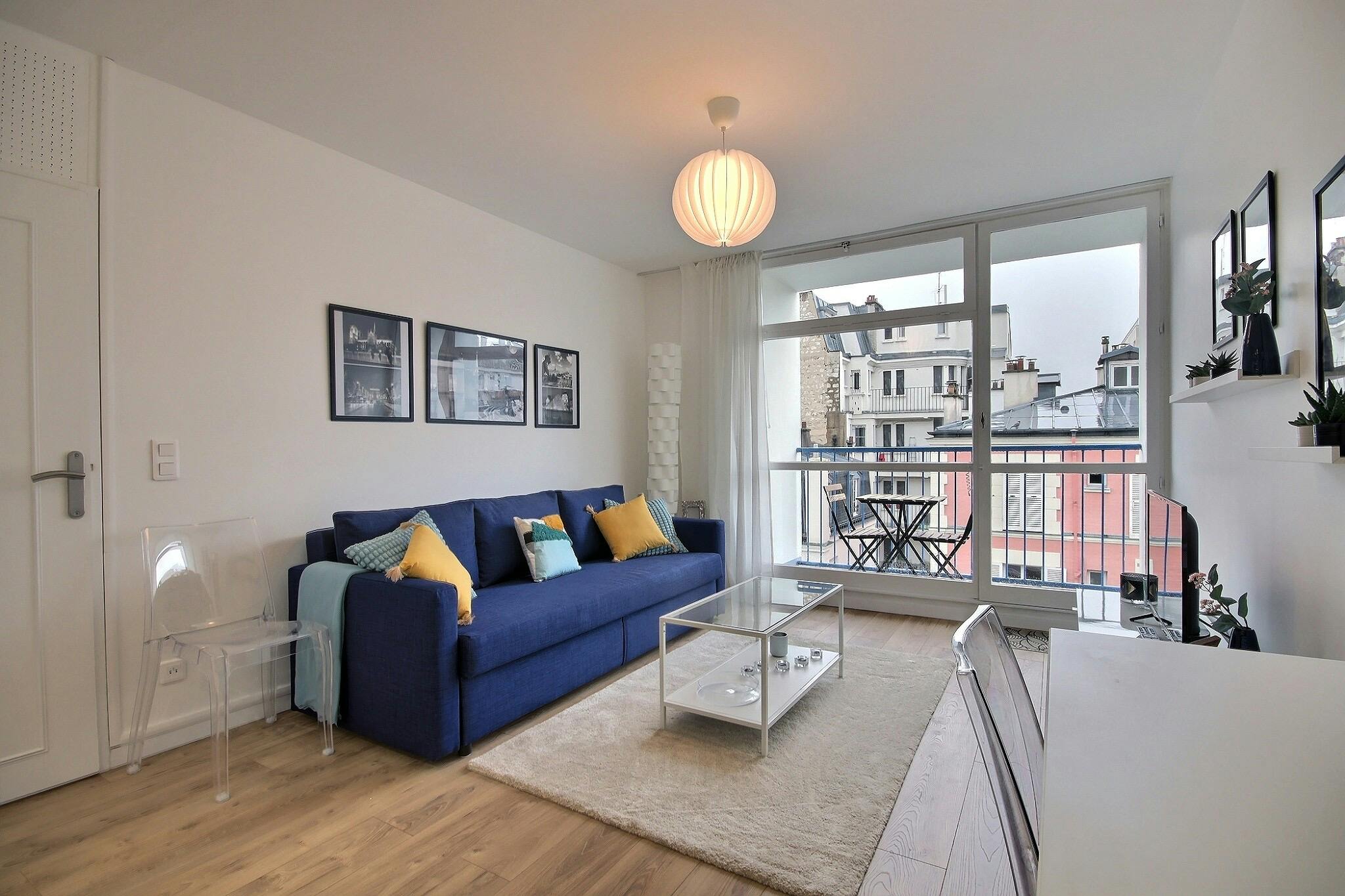 Rue Violet, Paris preview