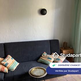 Квартира сдается в аренду за 600 € в месяц в La Valette-du-Var, Place Carnot
