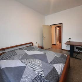 Privé kamer te huur voor € 560 per maand in Milan, Via Zante