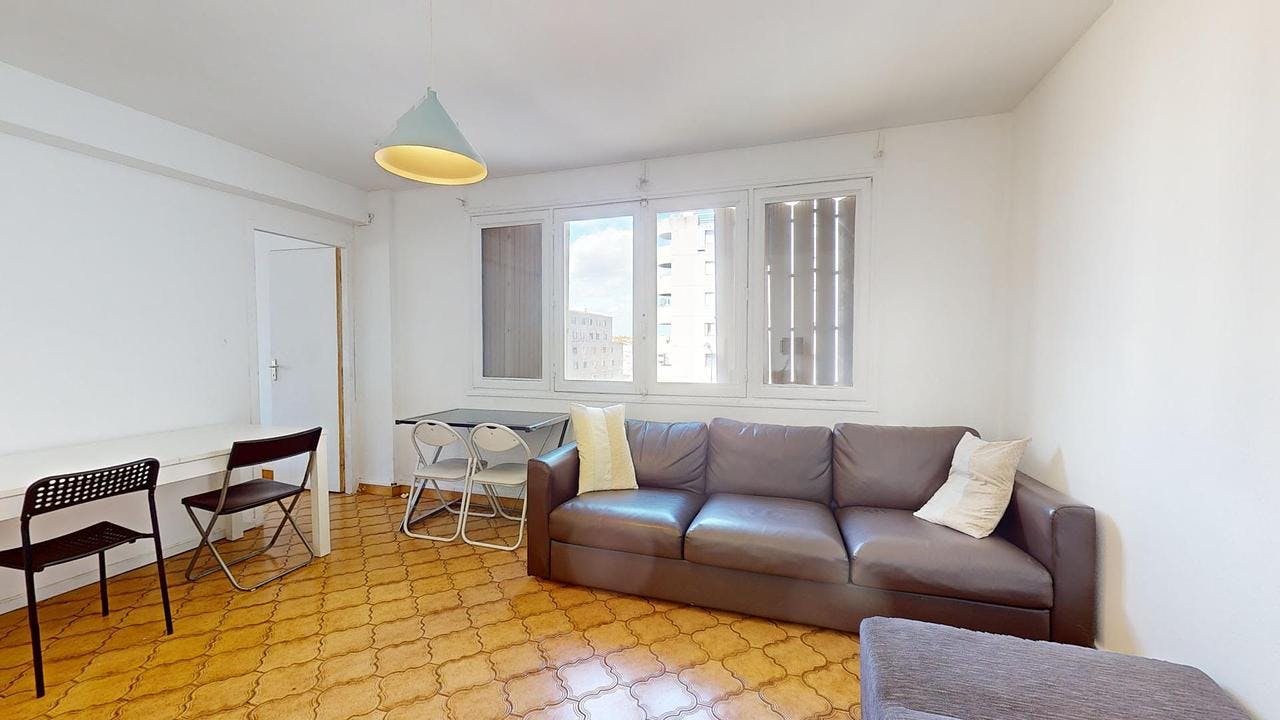 Rue Pierre-Louis Bernaix, Villeurbanne - a Villeurbanne