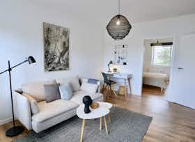 Lägenhet att hyra för 1 700 € i månaden i Düsseldorf, Oldenburger Straße