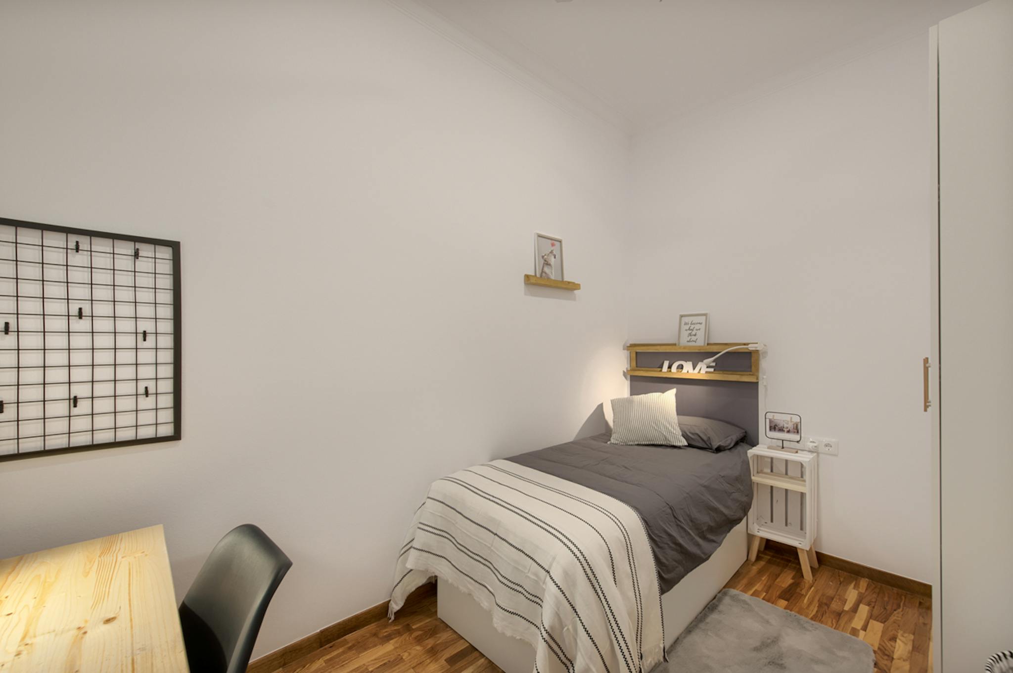 Carrer de Balmes, Barcelona preview