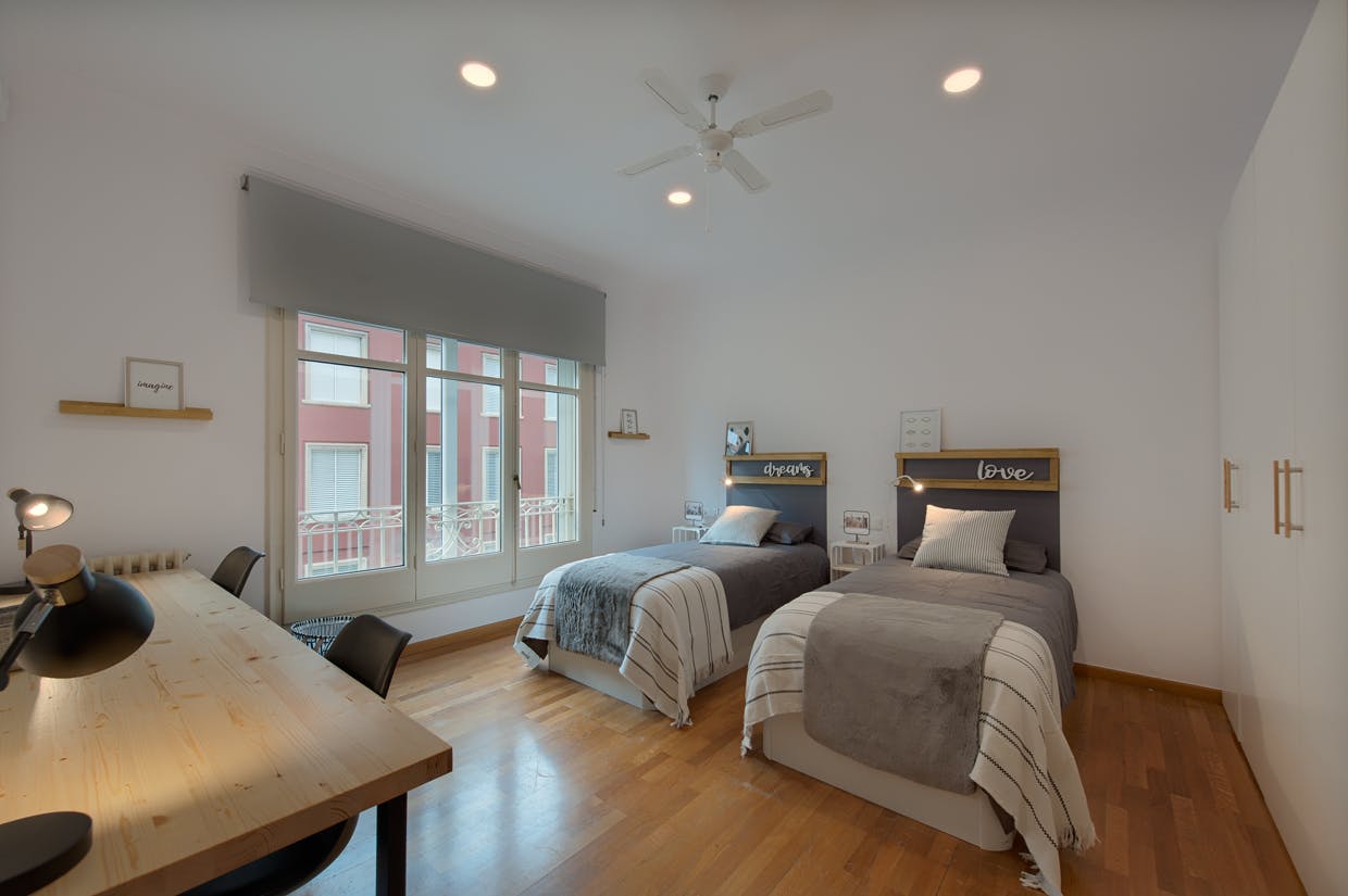 Shared room in Carrer de Balmes, Barcelona (1507737) room image 1