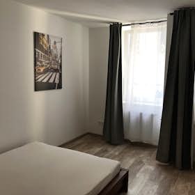 Private room for rent for HUF 129,602 per month in Budapest, Üllői út