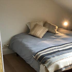 Privé kamer te huur voor € 700 per maand in La Hulpe, Rue des Combattants