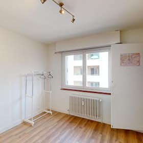 私人房间 正在以 €628 的月租出租，其位于 Annemasse, Rue du Docteur Coquand
