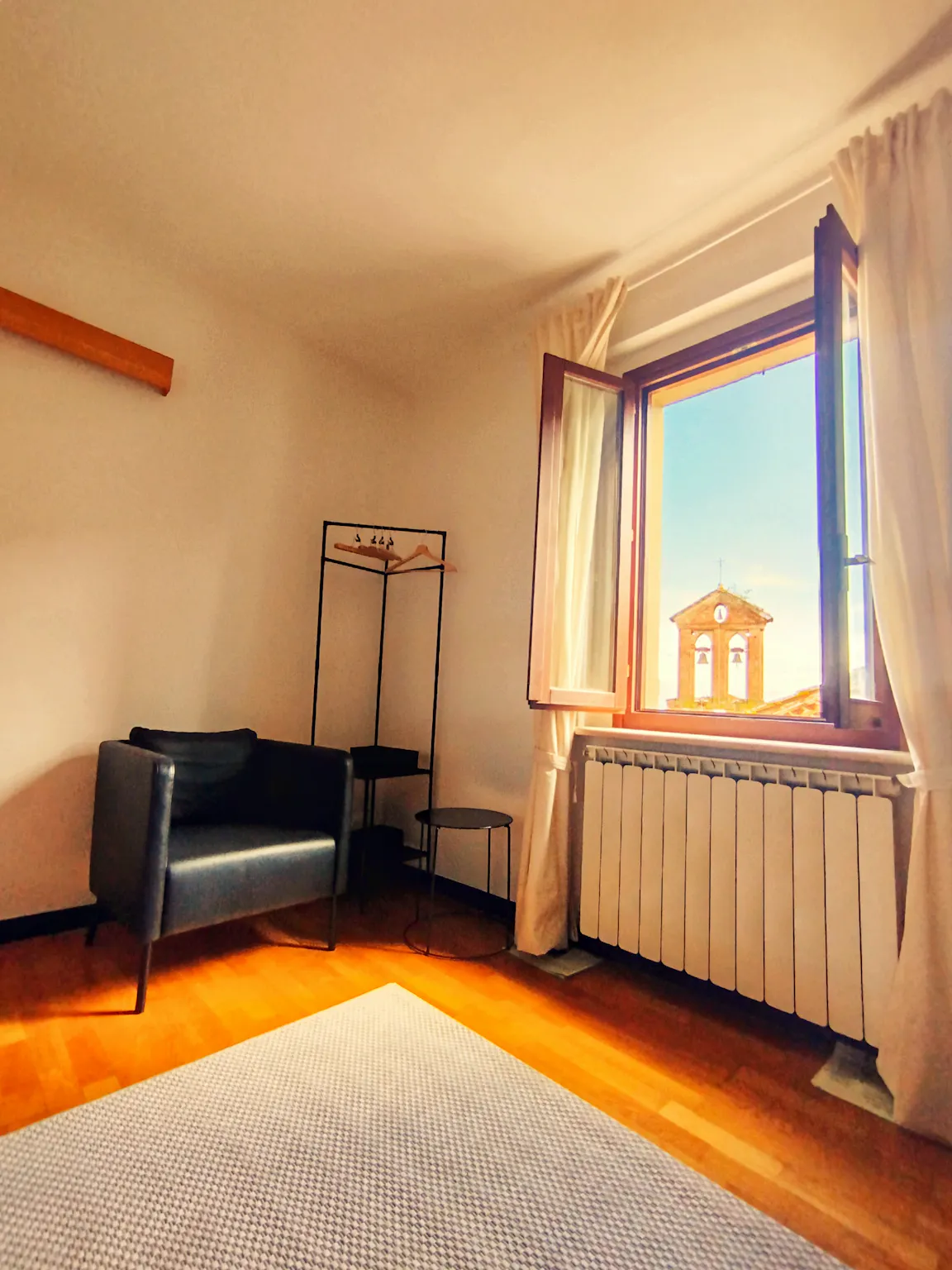 2-Bedroom Apartment in Via dei Rossi, Siena 2