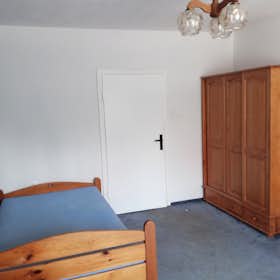 Private room for rent for PLN 909 per month in Poznań, ulica Sobotecka