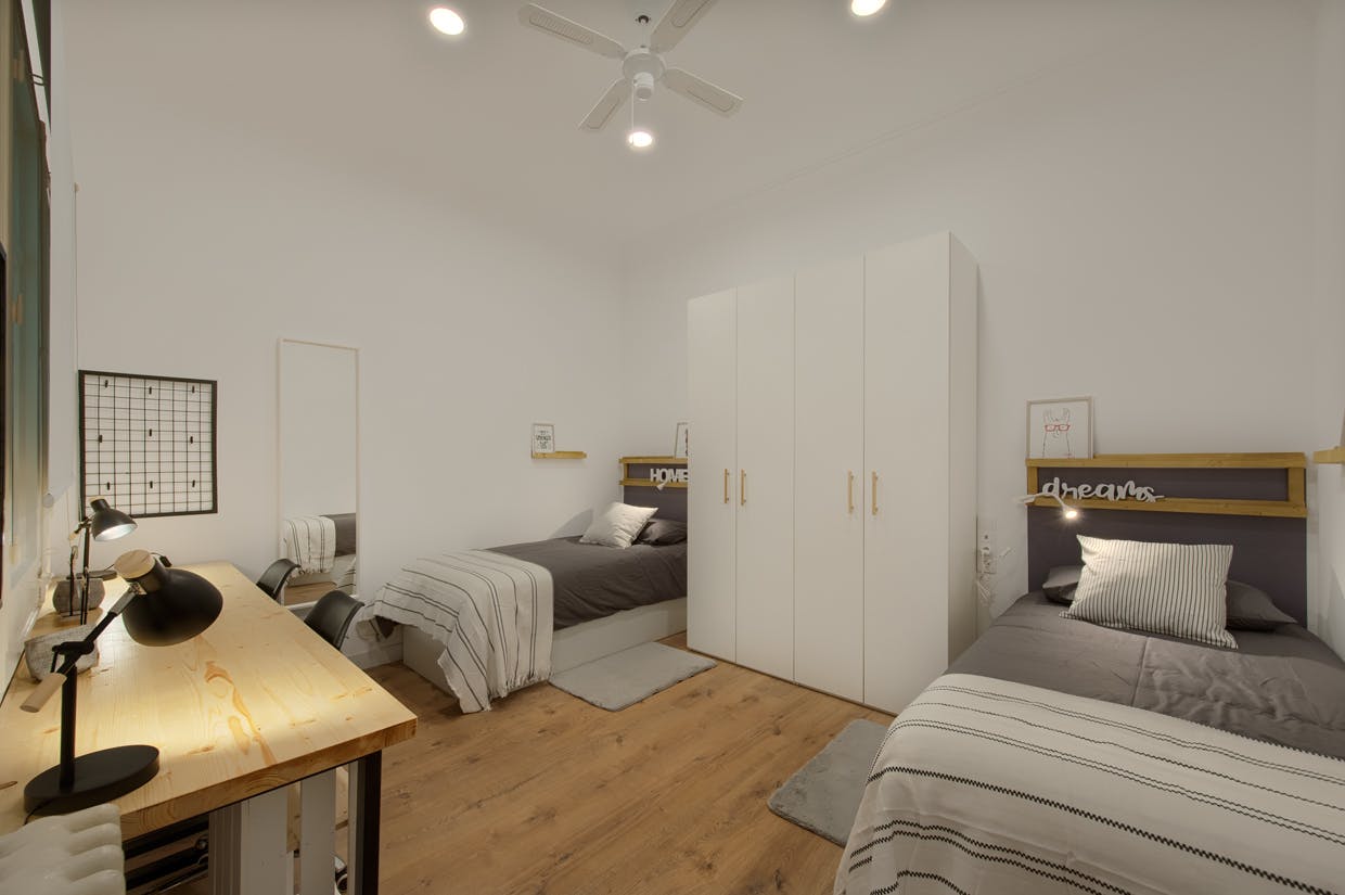 Gedeelde kamer te huur voor € 622 per maand in Barcelona, Carrer de Balmes