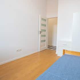 Отдельная комната сдается в аренду за 740 PLN в месяц в Wrocław, ulica Bolesława Drobnera
