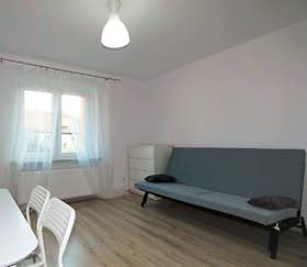 Lägenhet att hyra för 231 € i månaden i Bytom, ulica Karola Miarki