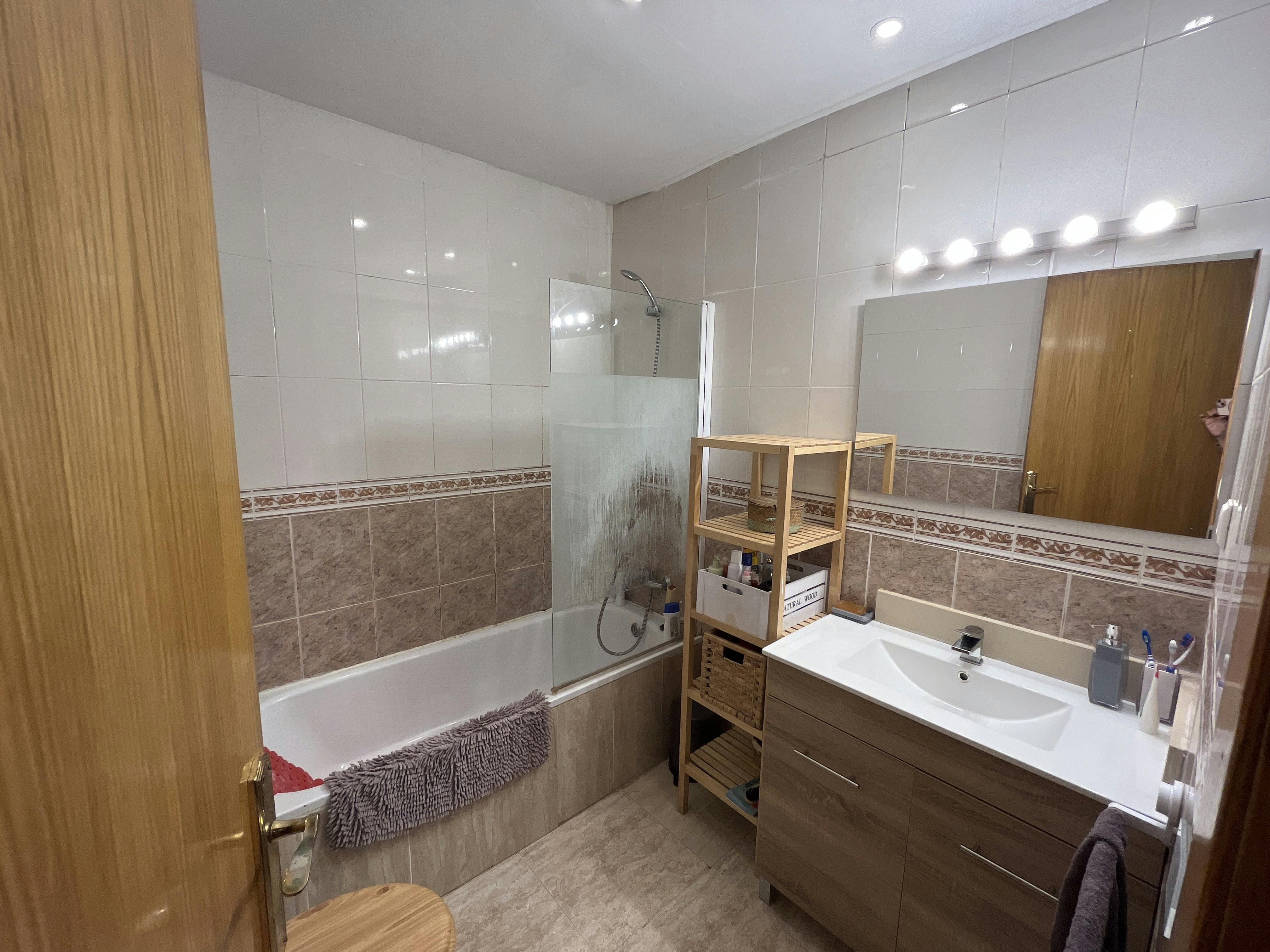 Private room for rent for €440 per month in Barcelona, Carrer de Sant Joan de Malta